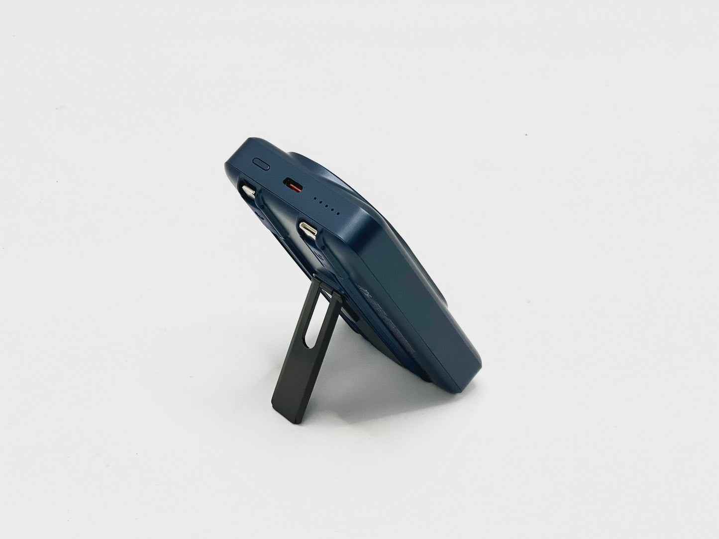 IP100 22.5W Wireless Charging Portable Power Bank